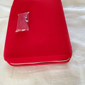 Estee Lauder make up bag